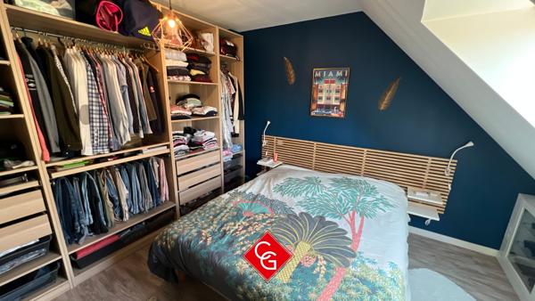 Maison contemporaine double garage-atelier-pièce de loisir- en exclusivité SOUS-COMPROMIS