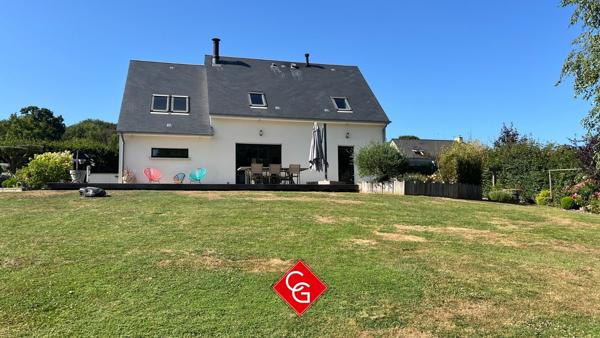 Maison contemporaine double garage-atelier-pièce de loisir- en exclusivité SOUS-COMPROMIS