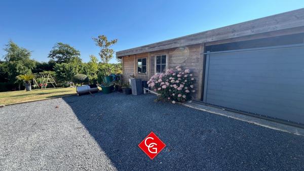 Maison contemporaine double garage-atelier-pièce de loisir- en exclusivité SOUS-COMPROMIS