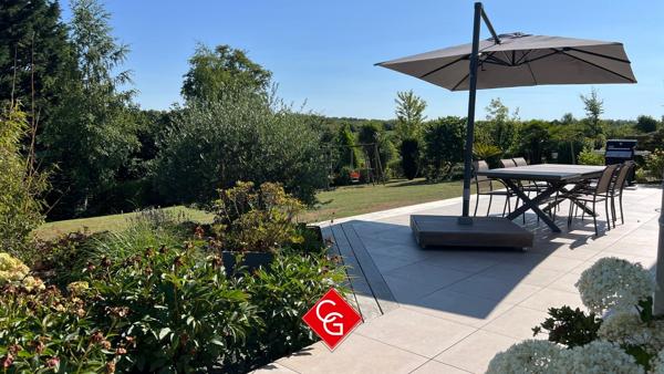 Maison contemporaine double garage-atelier-pièce de loisir- en exclusivité SOUS-COMPROMIS
