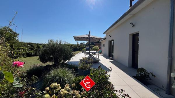 Maison contemporaine double garage-atelier-pièce de loisir- en exclusivité SOUS-COMPROMIS