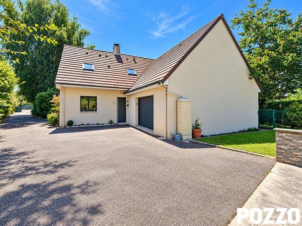 A Vendre - Avranches - Maison 6 pièces de 188 m² - Vie de plain pied !! AVRANCHES