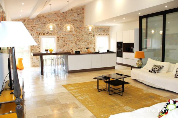 BELLE MAISON 2 FACES DANS UN MAS