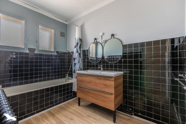 Maison à vendre |                                       Salles |                                        5 pièces  |  158 m²