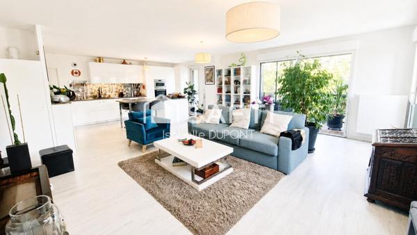 T3/T4 récent, 86 m², ascenseur,  2 balcons, 2 parkings