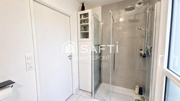 T3/T4 récent, 86 m², ascenseur,  2 balcons, 2 parkings