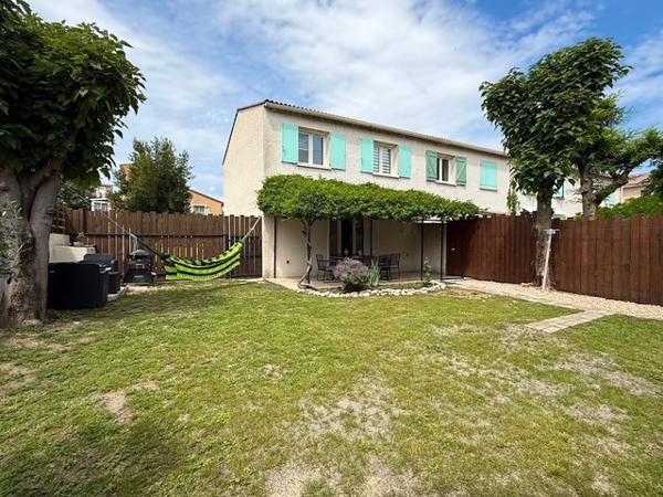 Maison
         4 pièces
        - 90 m² Exclusivité 175 000 € *
