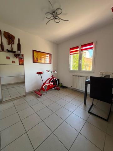 Maison
         4 pièces
        - 90 m² Exclusivité 175 000 € *