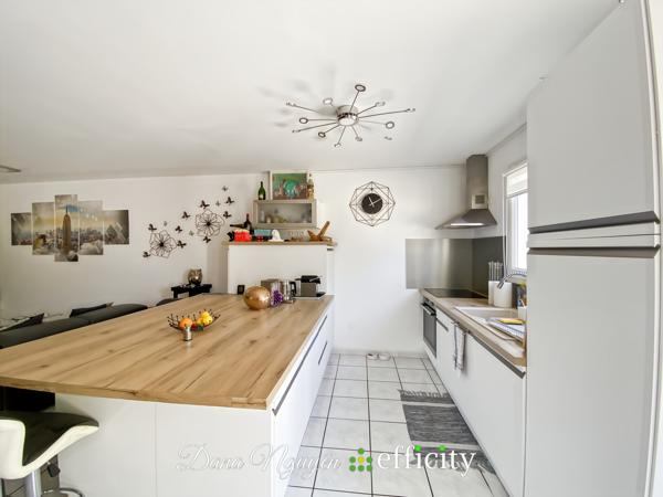 Maison
         4 pièces
        - 90 m² Exclusivité 175 000 € *