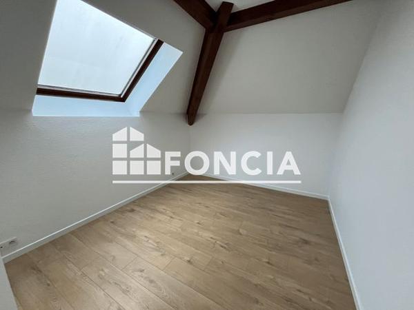 Location Maison 6 pièces 117.7 m² - ROUTE DE MESSERY Nernier 74140