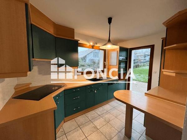 Location Maison 6 pièces 117.7 m² - ROUTE DE MESSERY Nernier 74140