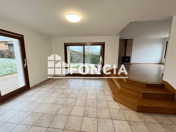 Location Maison 6 pièces 117.7 m² - ROUTE DE MESSERY Nernier 74140