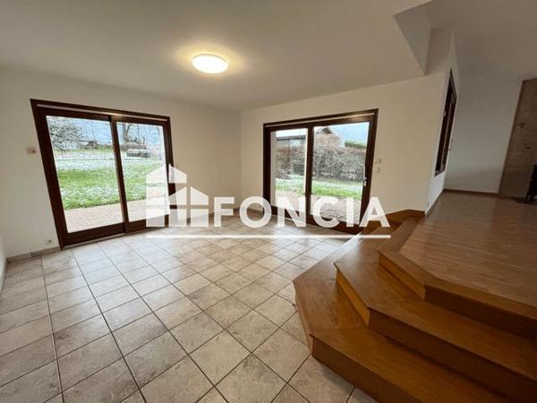 Location Maison 6 pièces 117.7 m² - ROUTE DE MESSERY Nernier 74140