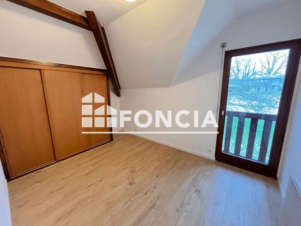 Location Maison 6 pièces 117.7 m² - ROUTE DE MESSERY Nernier 74140