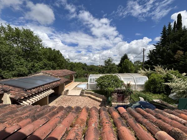 Maison
         6 pièces
        - 128 m² Exclusivité 215 000 € *