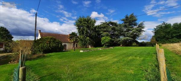Corps de ferme à vendre à Poulaines dans l'Indre (36210), ref : 021/1510