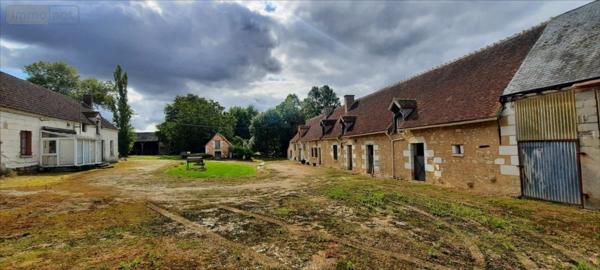 Corps de ferme à vendre à Poulaines dans l'Indre (36210), ref : 021/1510