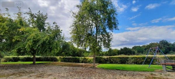 Corps de ferme à vendre à Poulaines dans l'Indre (36210), ref : 021/1510