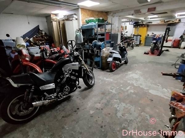 Loft / Atelier à vendre 4 pièces de 147 m²