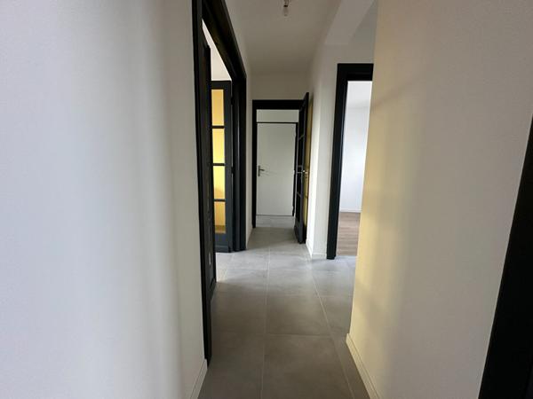 Location appartement Villeneuve-d'Ascq - 3 pièce(s) - 54 m² - 820 €/mois