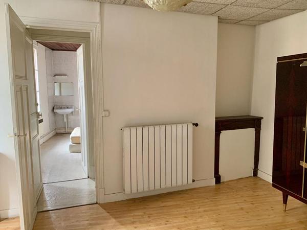 Vente maison de ville centre de Cahors, 2 chambres, 55 m2 avec cave
