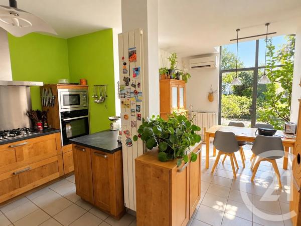 Maison à vendre  7 pièces - 213 m 2   BEDOIN  - 84