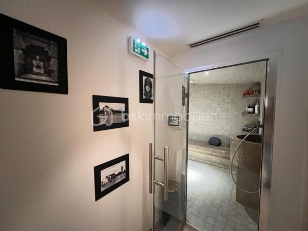 Immeuble mixte de 783 m²