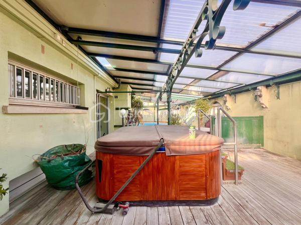 Immeuble mixte de 783 m²