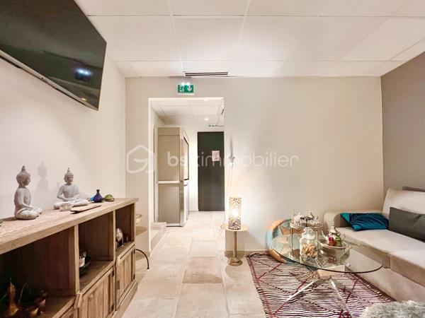 Immeuble mixte de 783 m²