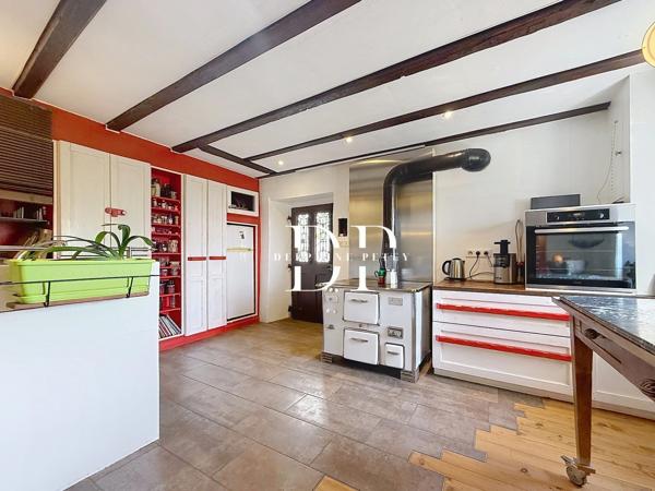 Lucinges, Maison à vendre 4 pièces de 134 m2 (74) Terrain d'env. 450 m2