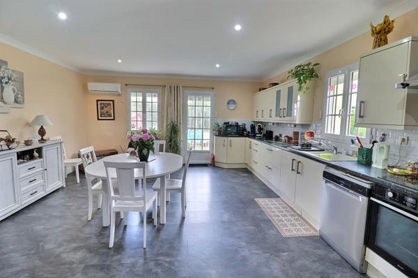 Maison de 2013, 5 pièces au coeur du Causse