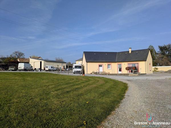 Maison de plain-pied sur 1 ha 74 secteur Evron