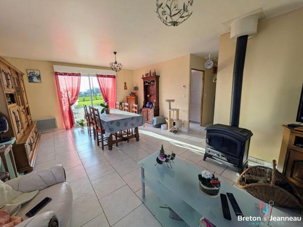 Maison de plain-pied sur 1 ha 74 secteur Evron