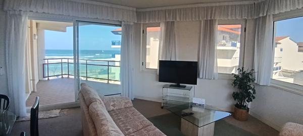 Hendaye plage bel appartement traversant avec parking