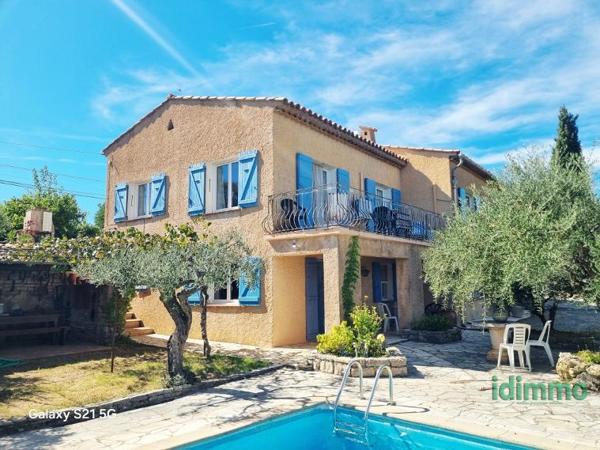 A découvrir Flayosc cette jolie villa F8 200m piscine terrasse sur 1448m terrain 475000€ dpe d Flayosc (83780)