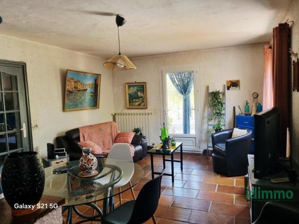A découvrir Flayosc cette jolie villa F8 200m piscine terrasse sur 1448m terrain 475000€ dpe d Flayosc (83780)