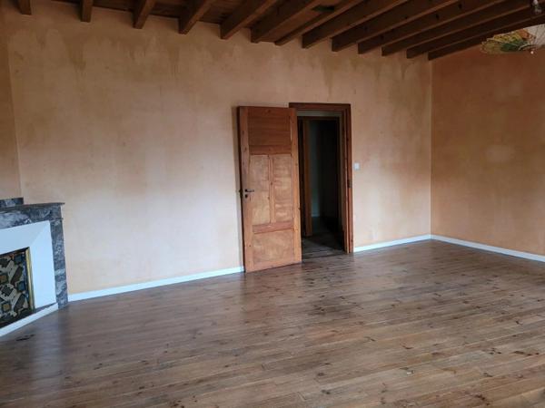 Vente Maison 7 pièces 175 m2 à Alaigne