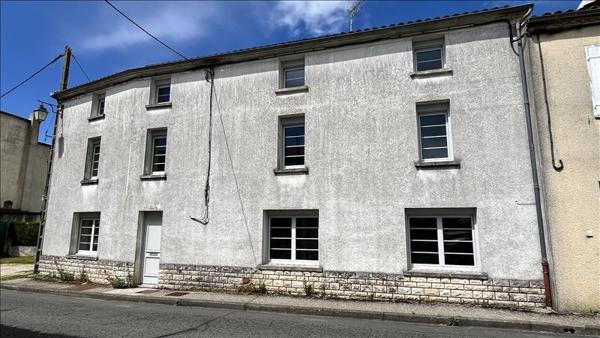 Maison à vendre |  Baignes-Sainte-Radegonde |  10 pièces | 215 m²