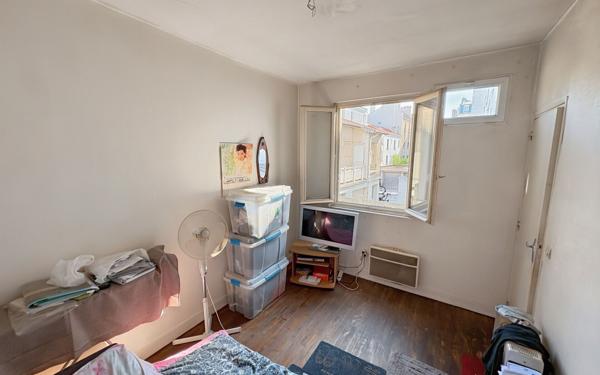 Appartement à vendre    2 pièces • 18,46 m2 Issy-les-Moulineaux