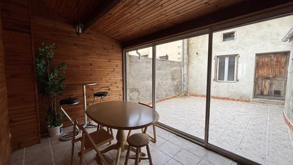 Maison
         6 pièces
        - 170 m² 116 000 € *