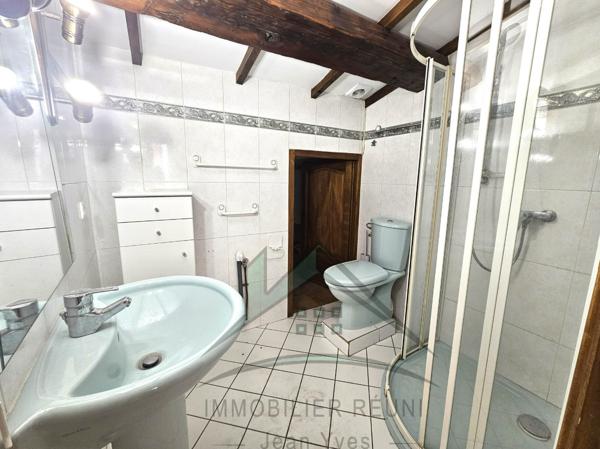 Maison de ville rénovée – Locataire en place – Revenus locatifs immédiats