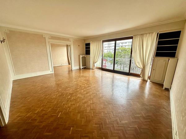 TOURS- Appartement  4 pièces  - 101.79m²