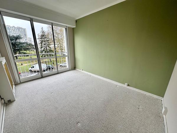 TOURS- Appartement  4 pièces  - 101.79m²