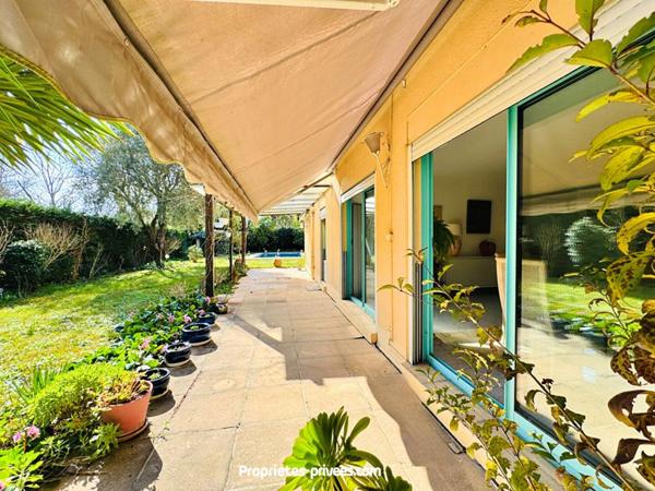 Appartement 3 pièces 90 m2, 530m2 de jardin, piscine