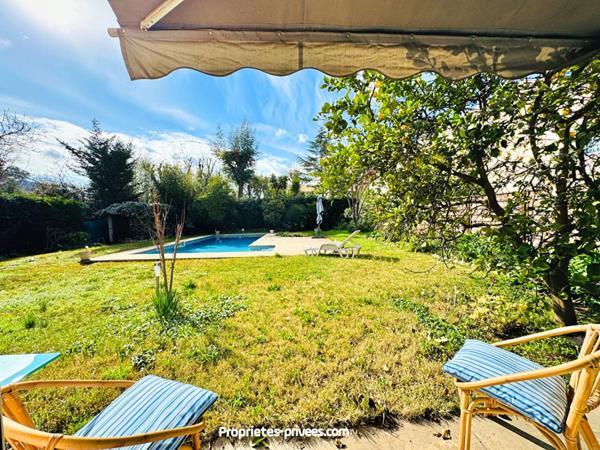 Appartement 3 pièces 90 m2, 530m2 de jardin, piscine