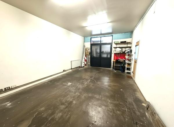 Appartement + Local 3 pièces à Marseille -  Conception / Camas