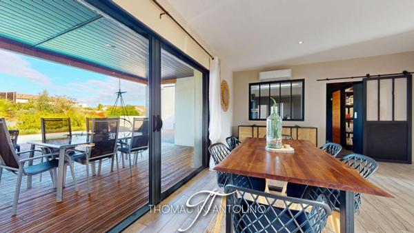 EN EXCLUSIVITE - PLAIN PIED - 3 CHAMBRES DONT UNE SUITE - STUDIO - 2 CHAMBRES D'APPOINT - GARAGE - PISCINE