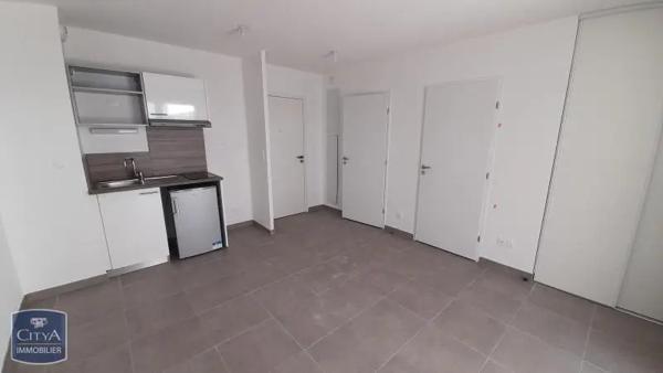 Appartement à louer 1 pièce 26.9m² Nîmes (30000)