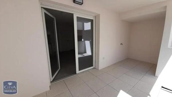 Appartement à louer 1 pièce 26.9m² Nîmes (30000)