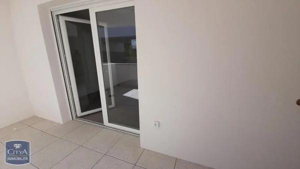 Appartement à louer 1 pièce 26.9m² Nîmes (30000)